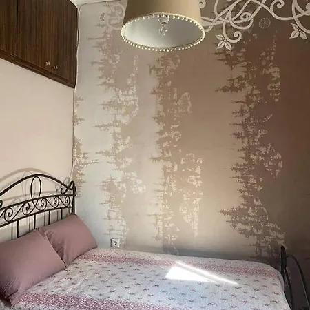 Sady's House * Γυμνό