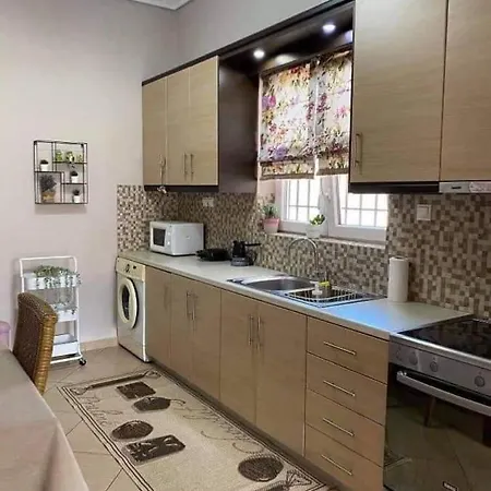 Sady's House * Γυμνό