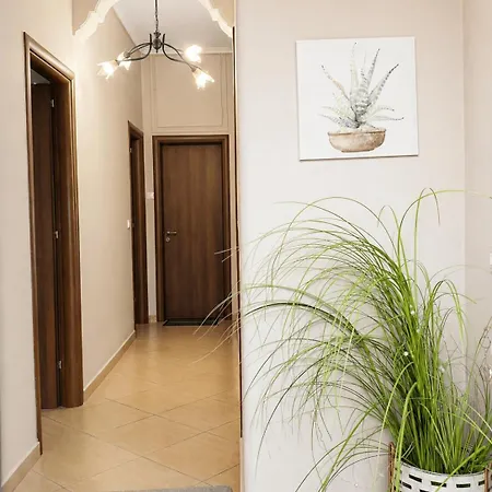 Sady's House Apartman *